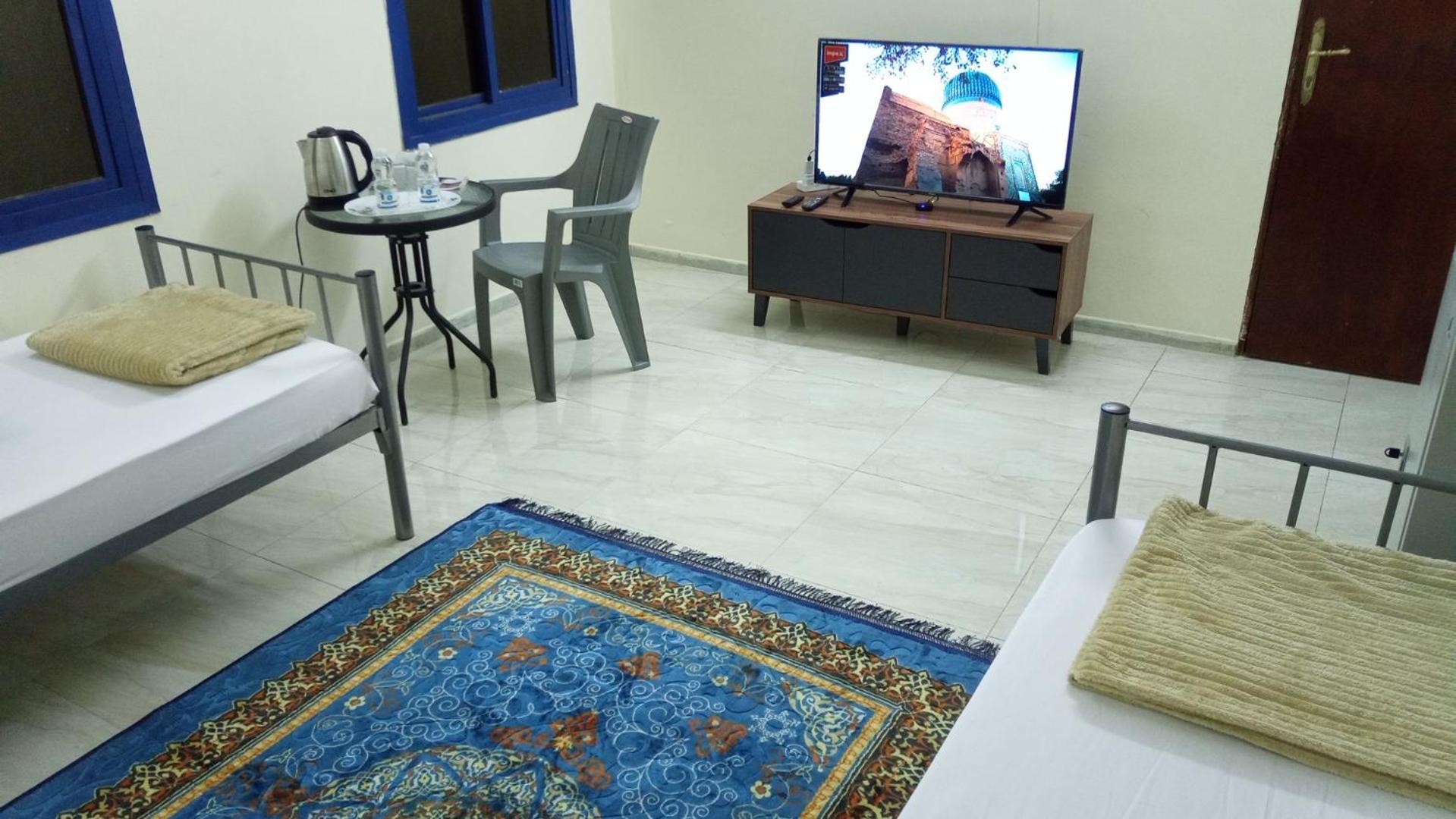 Salem House Hostel Низва Екстериор снимка
