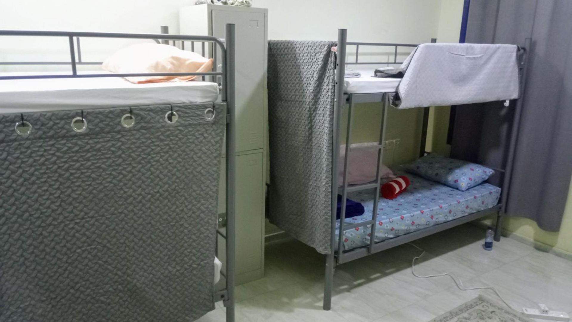Salem House Hostel Низва Екстериор снимка