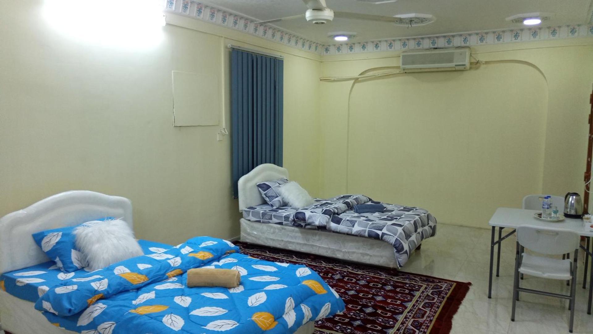 Salem House Hostel Низва Екстериор снимка