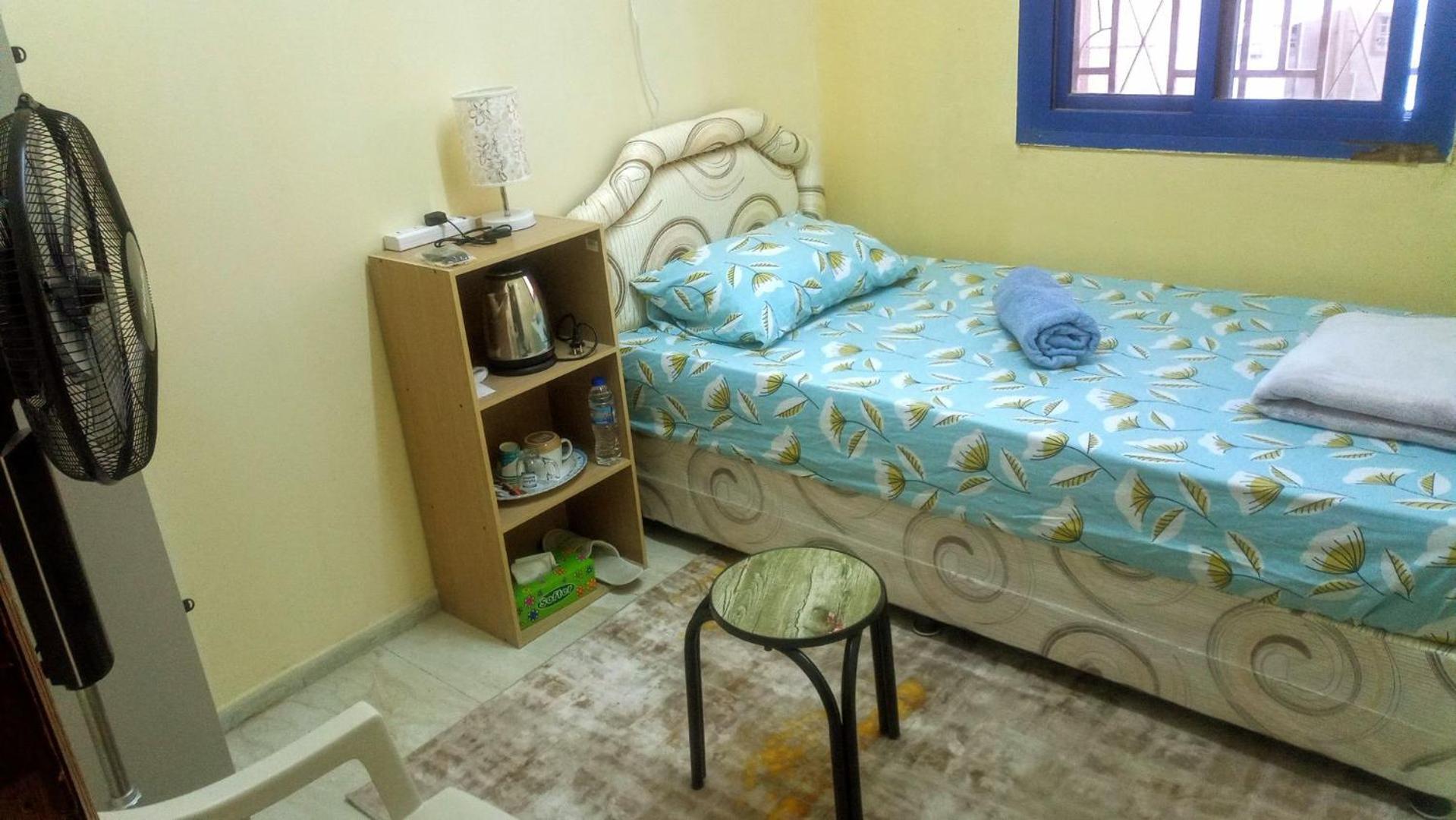 Salem House Hostel Низва Екстериор снимка
