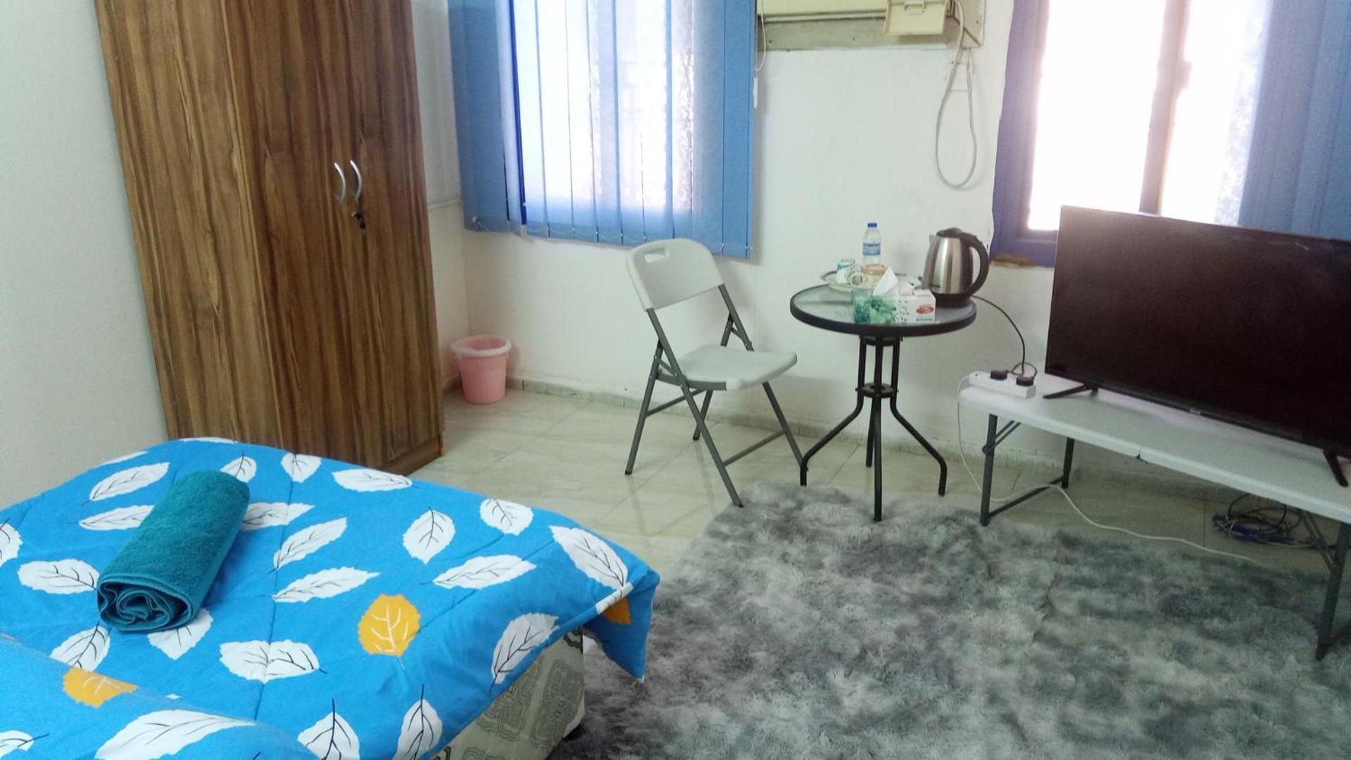 Salem House Hostel Низва Екстериор снимка