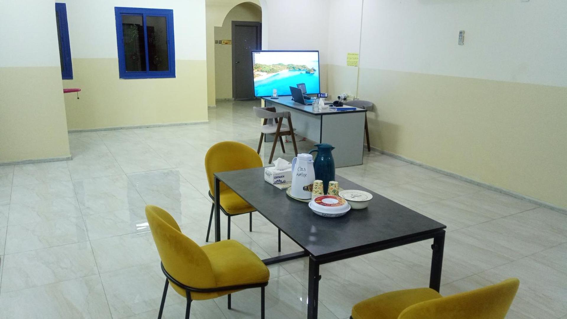 Salem House Hostel Низва Екстериор снимка