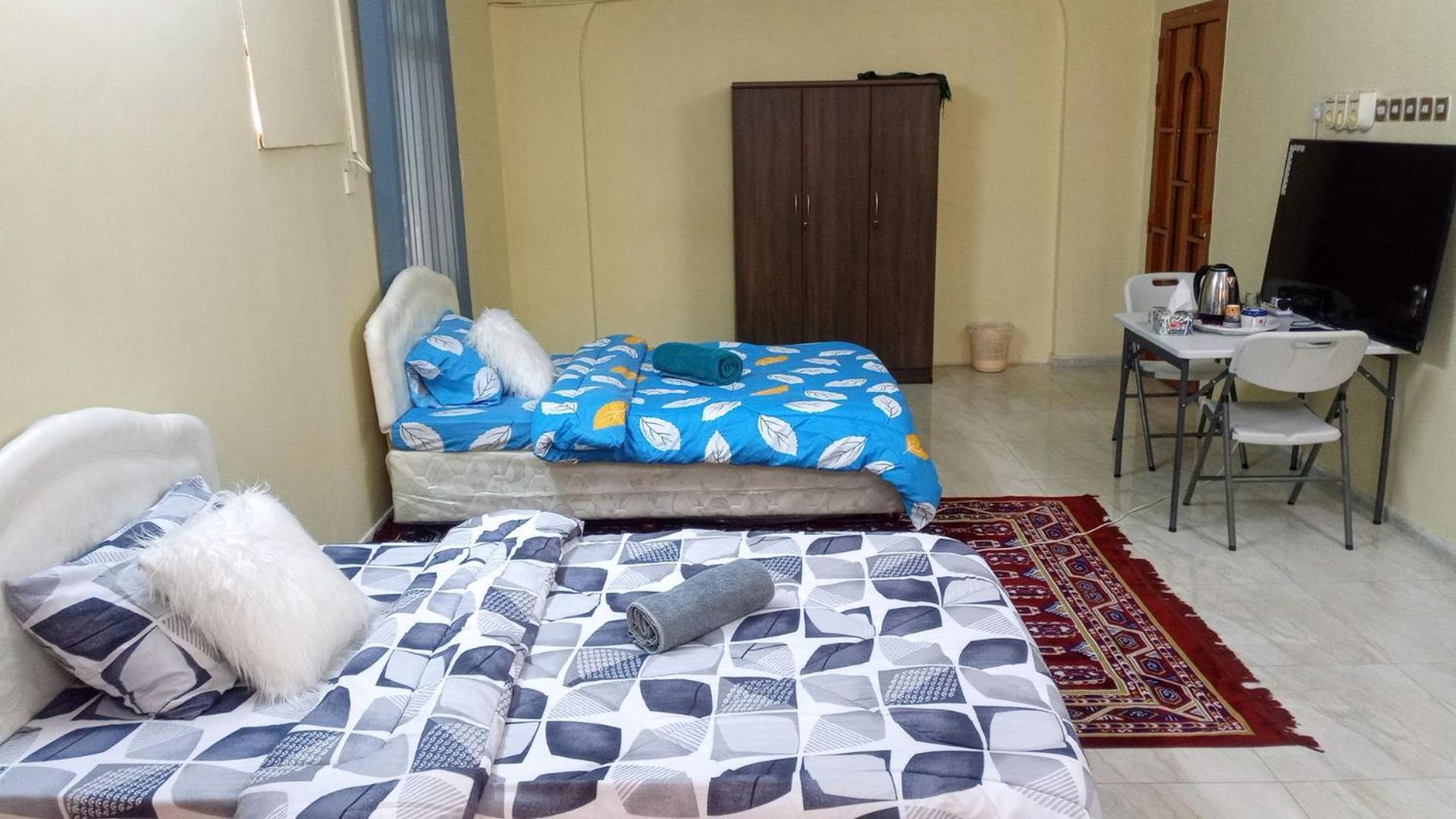 Salem House Hostel Низва Екстериор снимка