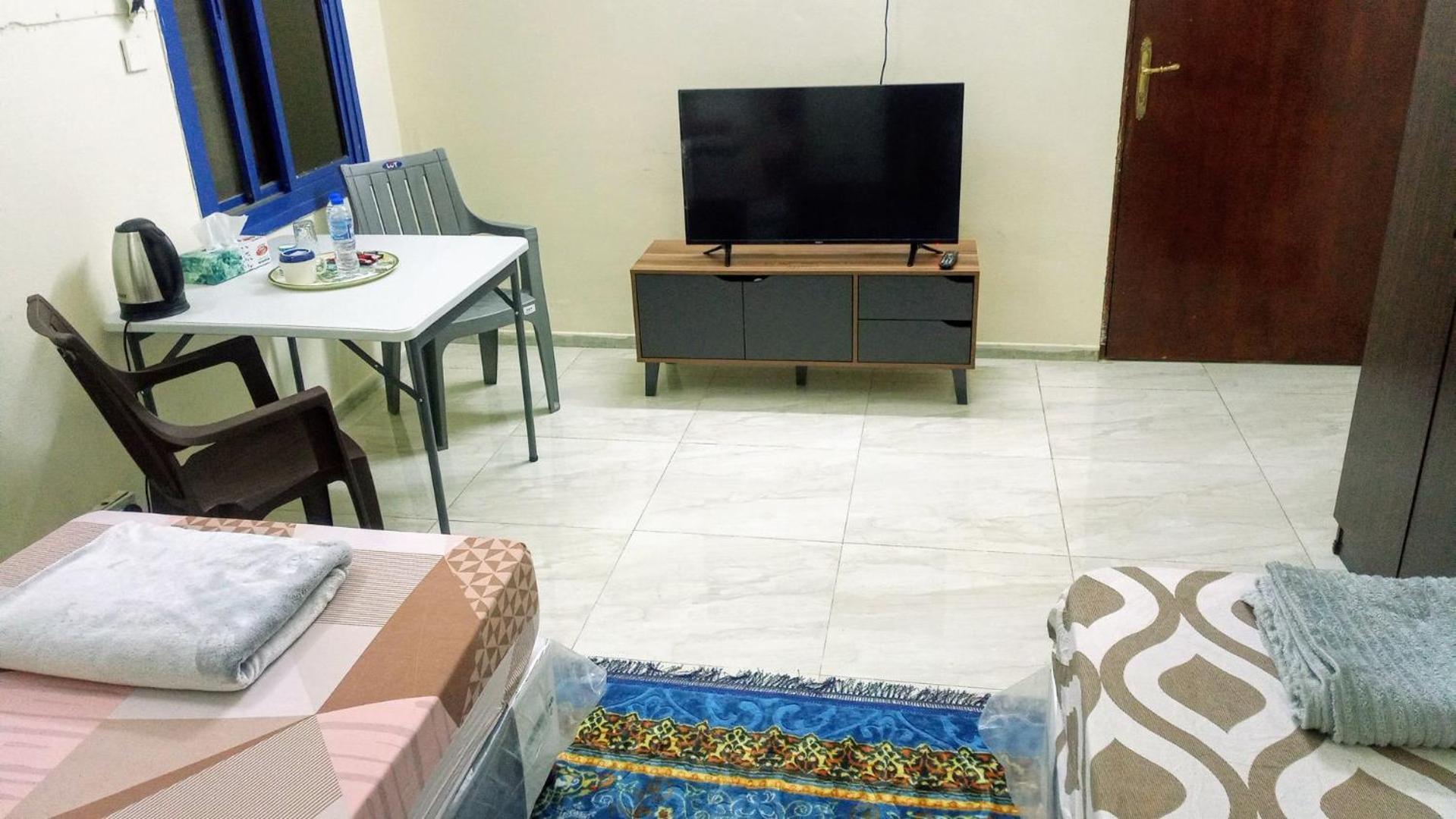 Salem House Hostel Низва Екстериор снимка