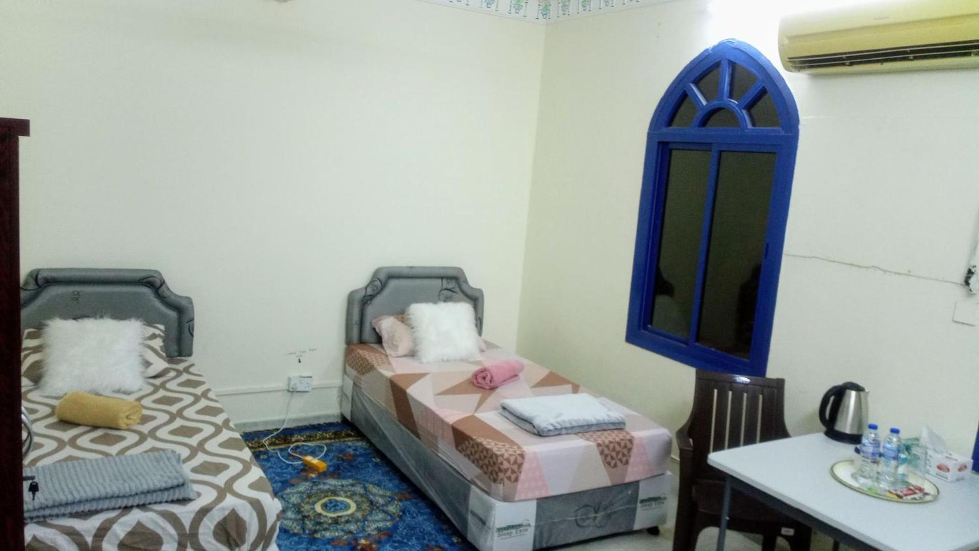 Salem House Hostel Низва Екстериор снимка