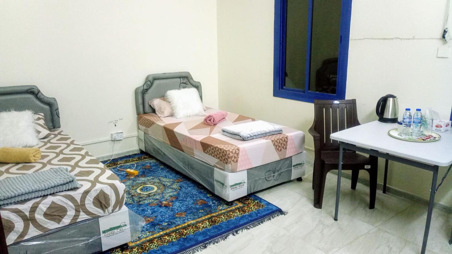 Salem House Hostel Низва Екстериор снимка